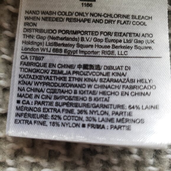 Cozy Soft Grey Banana Republic Sweater Wrap Cardigan Style Snug - Picture 11 of 16